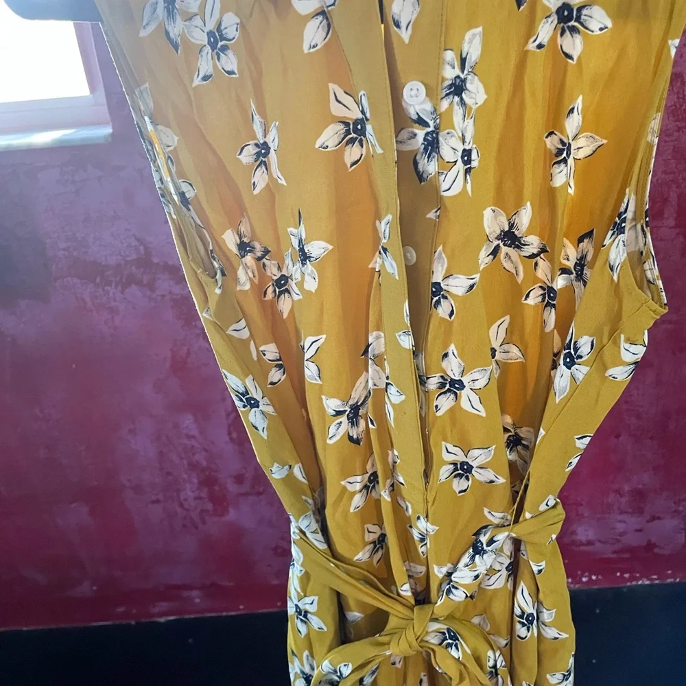 Ann Taylor Floral Wrap Dress - Picture 5 of 5